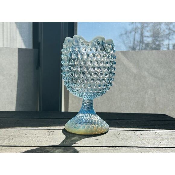 EUC Duncan Miller Blue Opalescent Glass Footed Hobnail Vase Ruffle Crimped - Picture 10 of 16